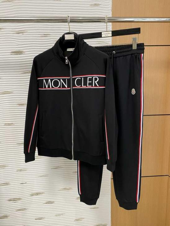 Picture of Moncler Sweater Suits _SKUMonclerM-3XLkdtr33341440